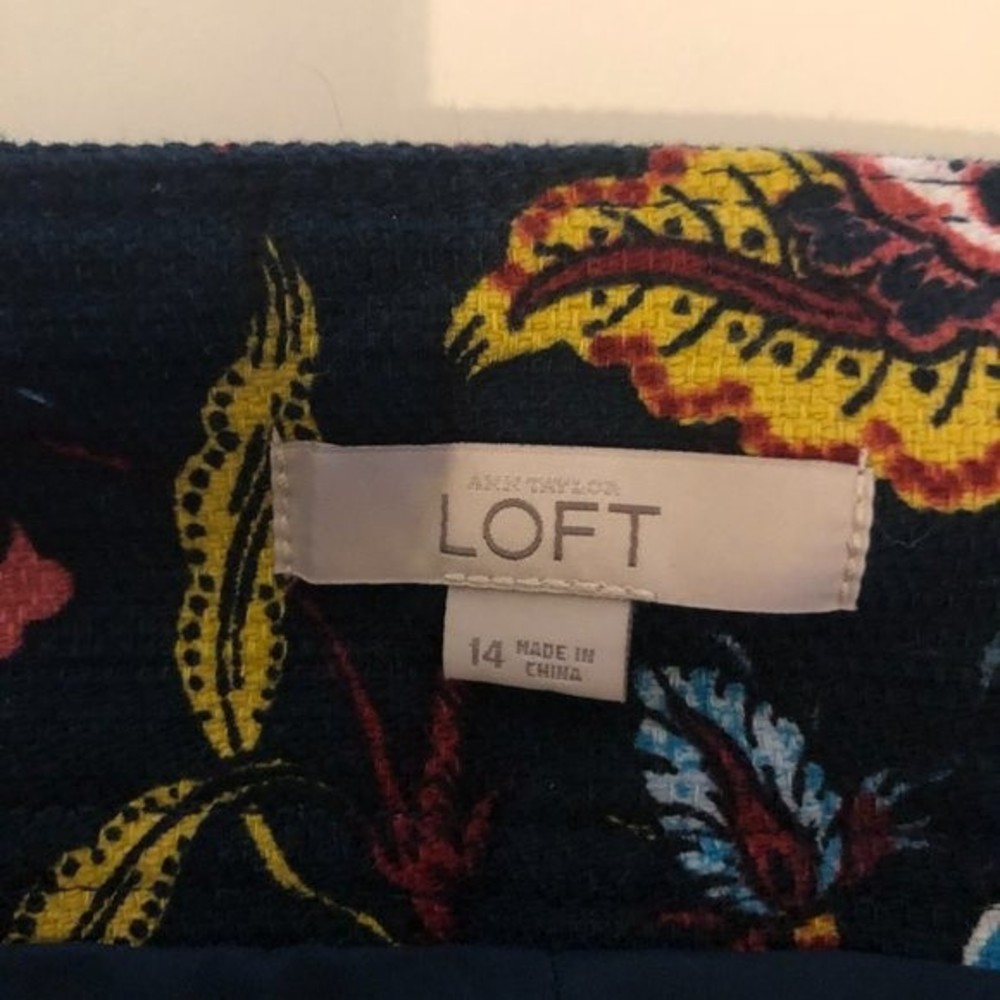 Loft Floral Embroidered  straight  Skirt Size 14 - Picture 7 of 11